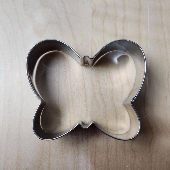 Butterfly Insect Metal Cookie Cutter 4" Wide - Picture 1 of 4